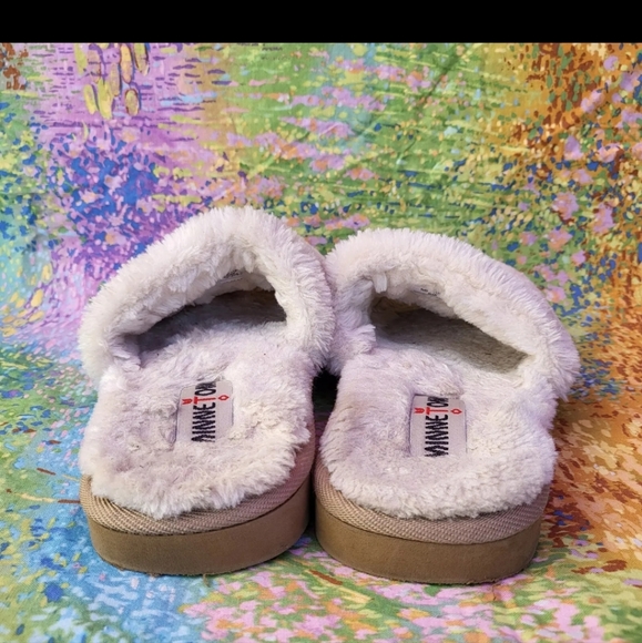Minnetonka Women's 6 Plush Faux Fur Varsity Striped Comfort Slipper Slides - Picture 3 of 11
